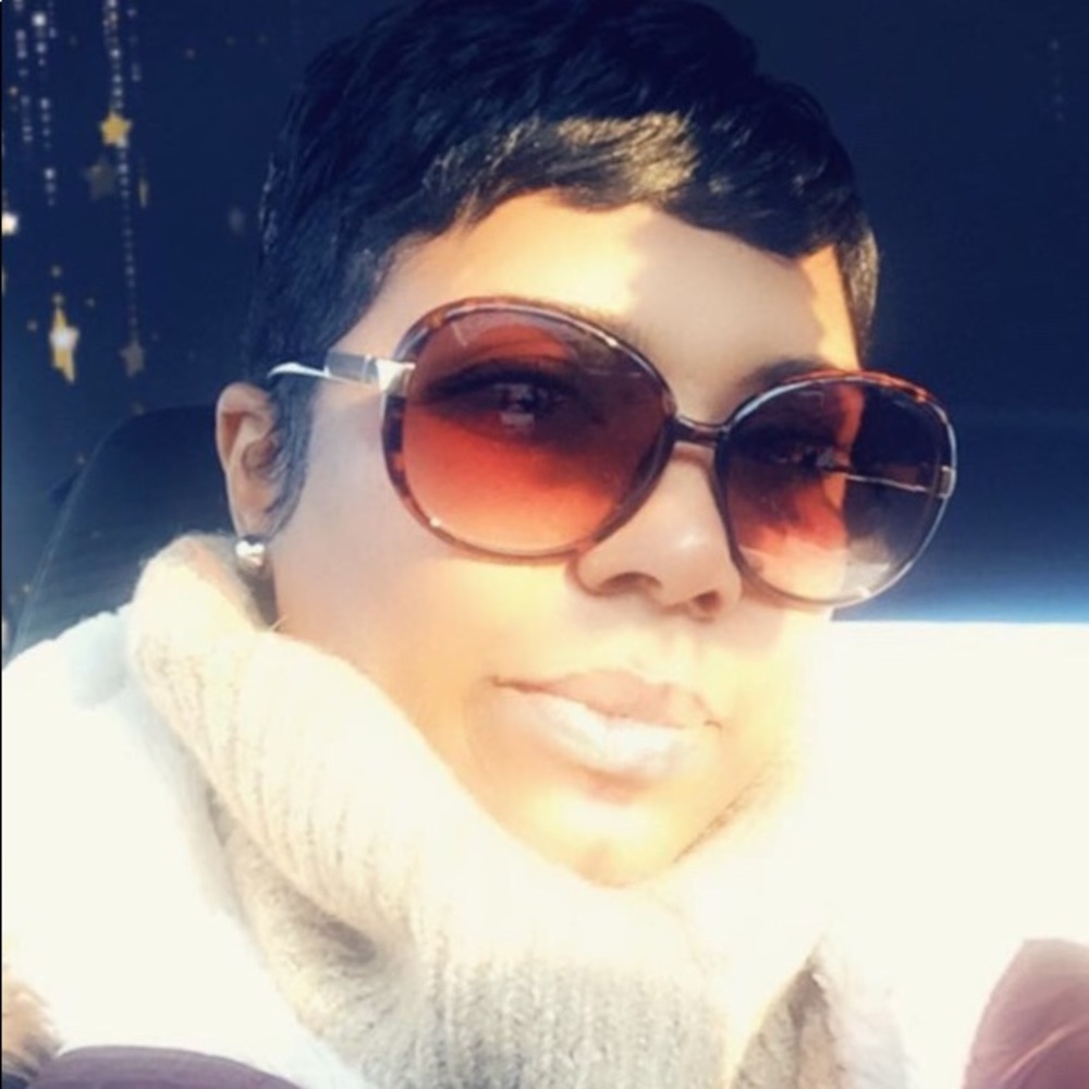 Meet your Posher, Tara